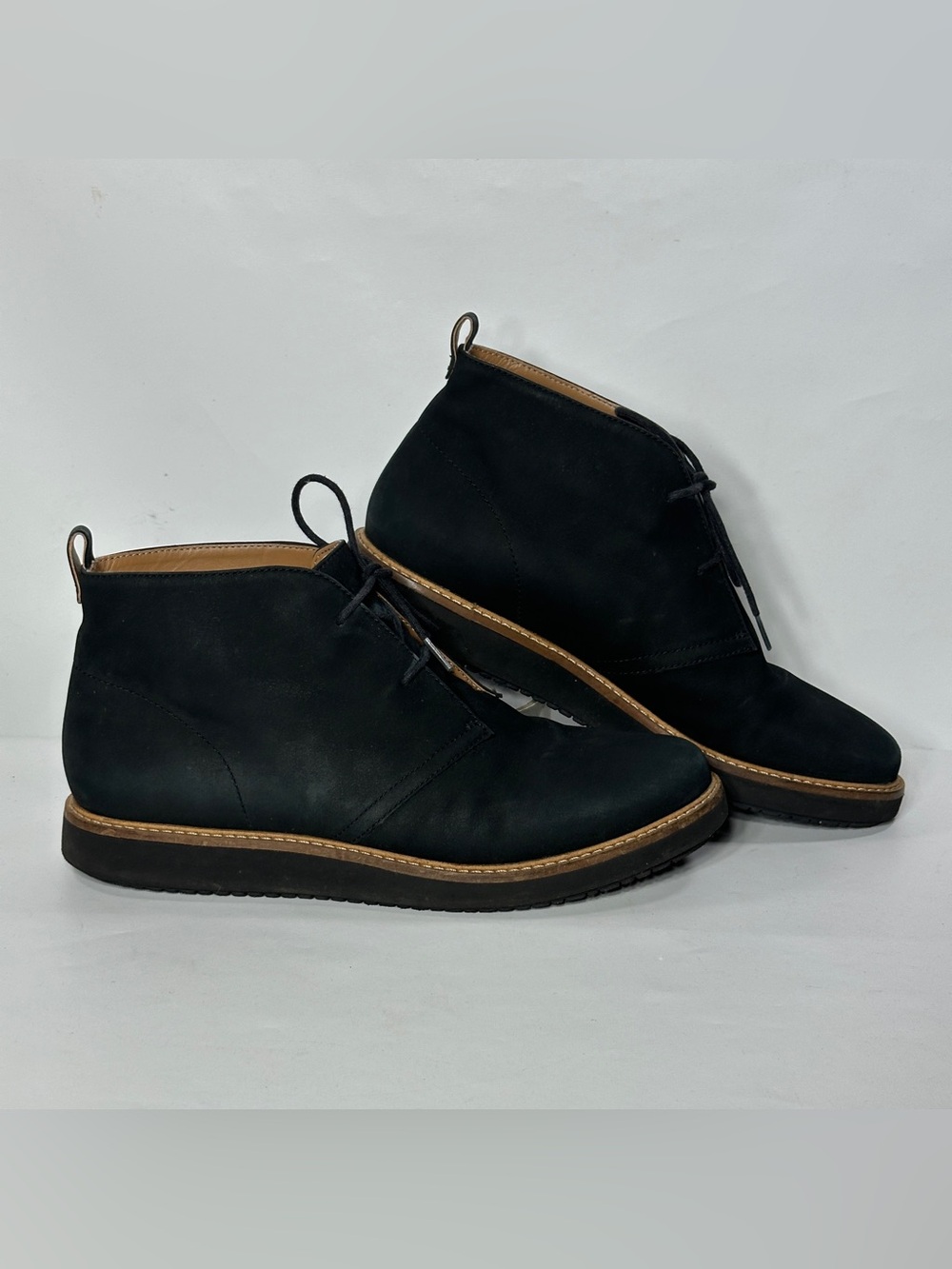 Clarks Artisan Glick Willa Blue Nubuck Chukka Boots with Tan Trim Women 7.5